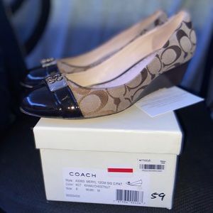 Coach heels , size 8 women